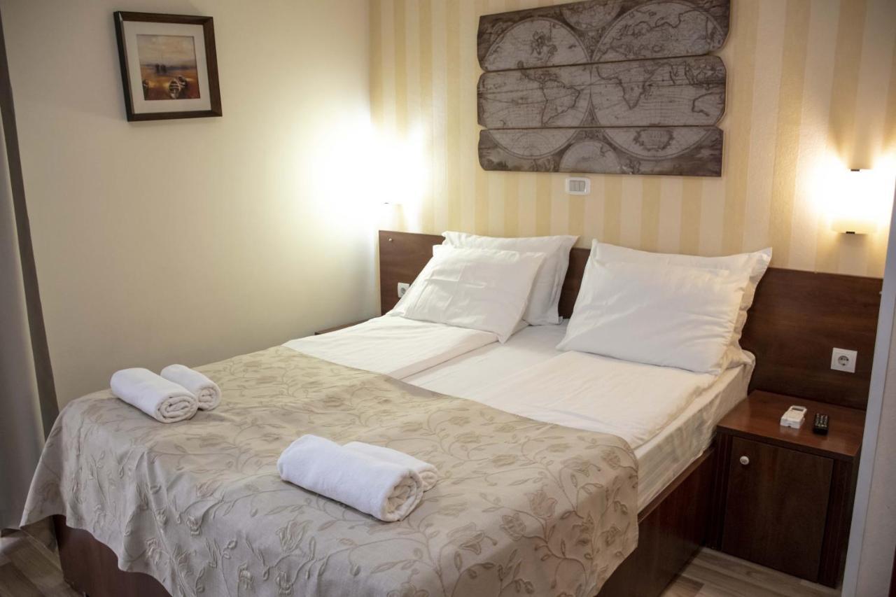 Mali Hotel Porat Budva Exterior foto